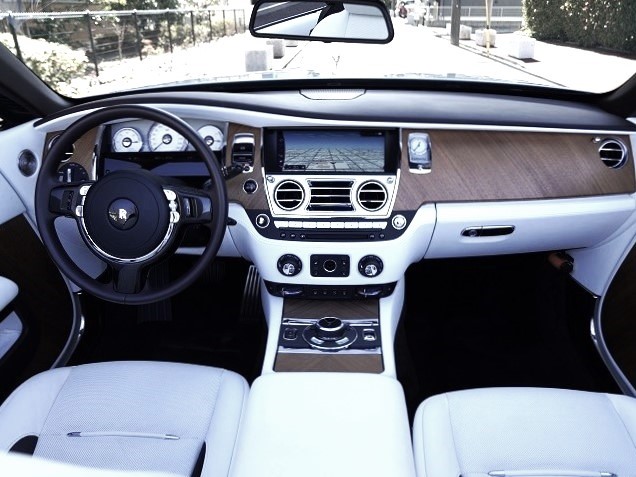 2018 Rolls-Royce Dawn 6.6 Bespoke Interior